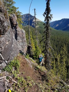 Traverse to avoid cliff